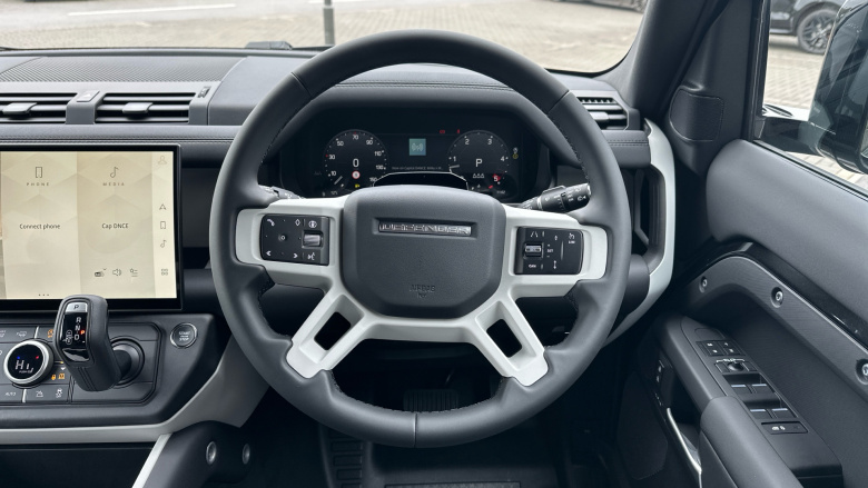 Land Rover Defender 3.0 D350 X-Dynamic SE 110 5dr Auto Diesel Estate